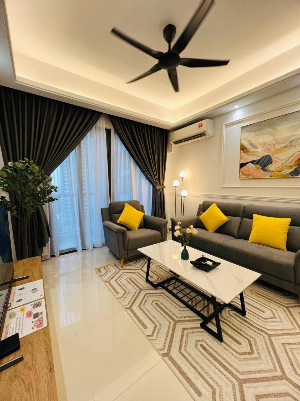 Apartment R&f Seine Region At Anju