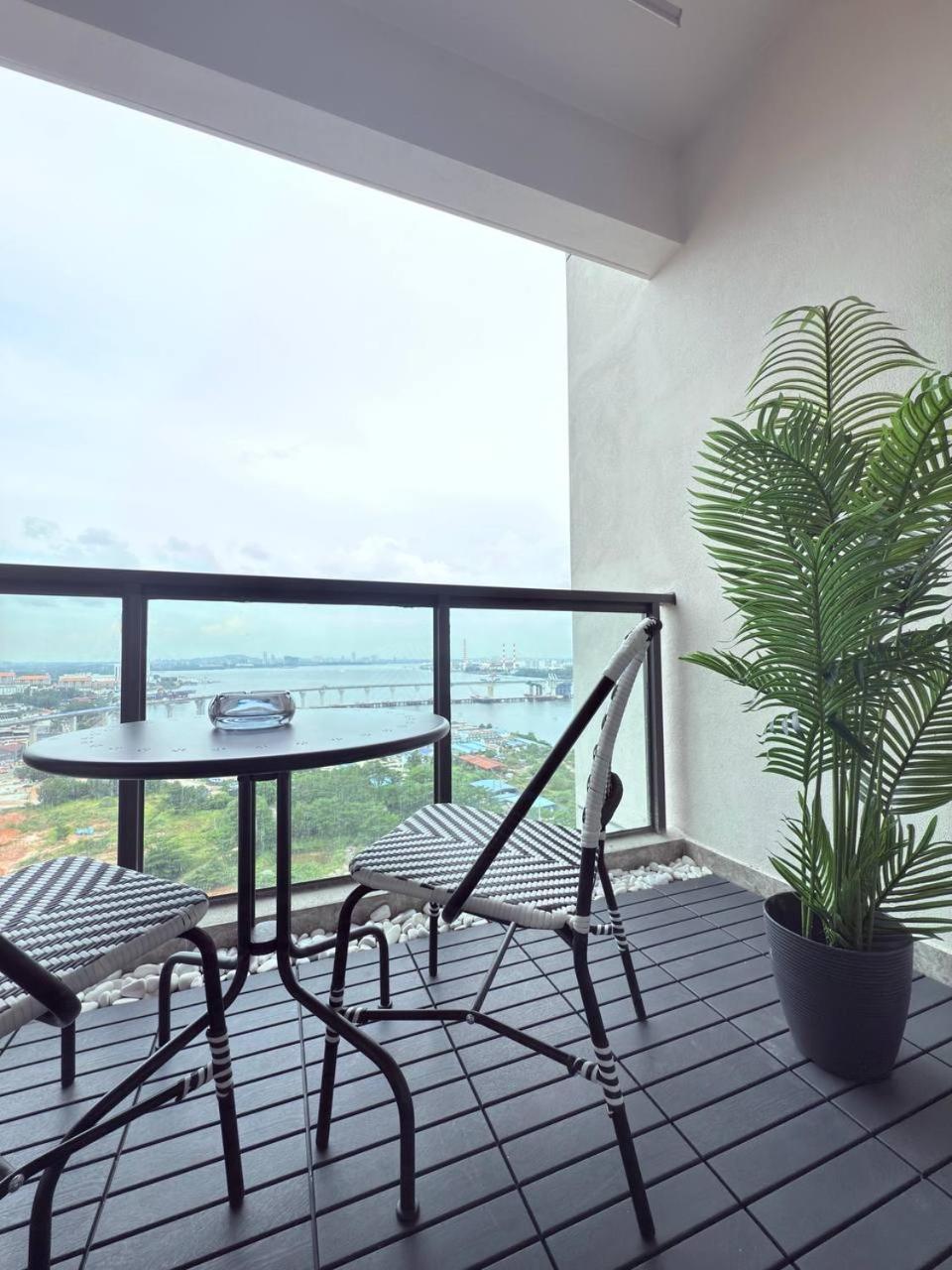R&f Seine Region At Anju Apartment