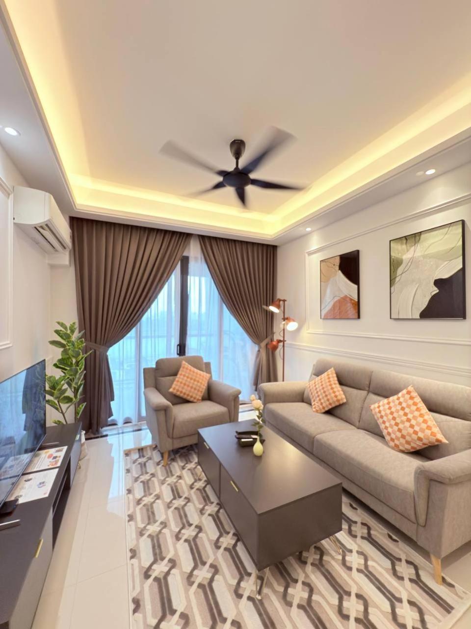 R&f Seine Region At Anju Johor Bahru