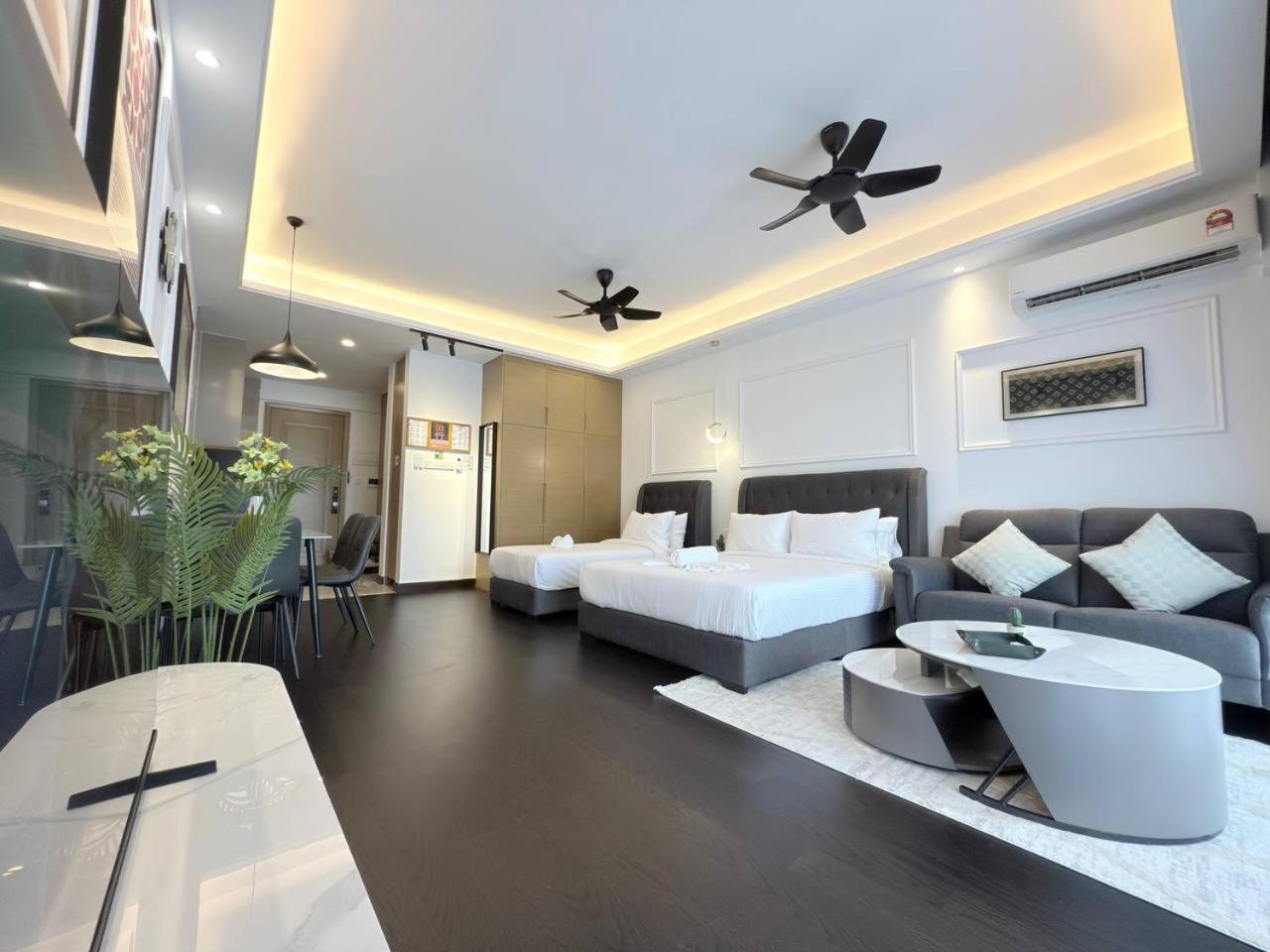 Apartment R&f Seine Region At Anju